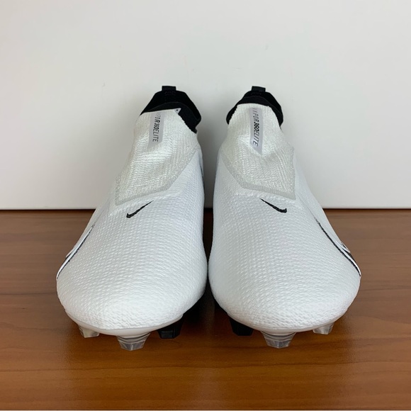 Nike Vapor Edge Elite 360 Flyknit Football Cleats (WIDE SIZING) - Picture 3 of 13